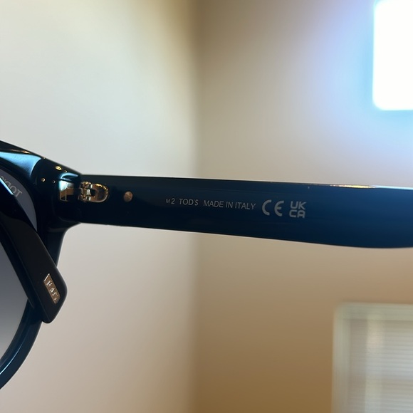 Tod’s TO 315D Oversized Cat Eye Sunglasses - New Condition - Picture 8 of 11